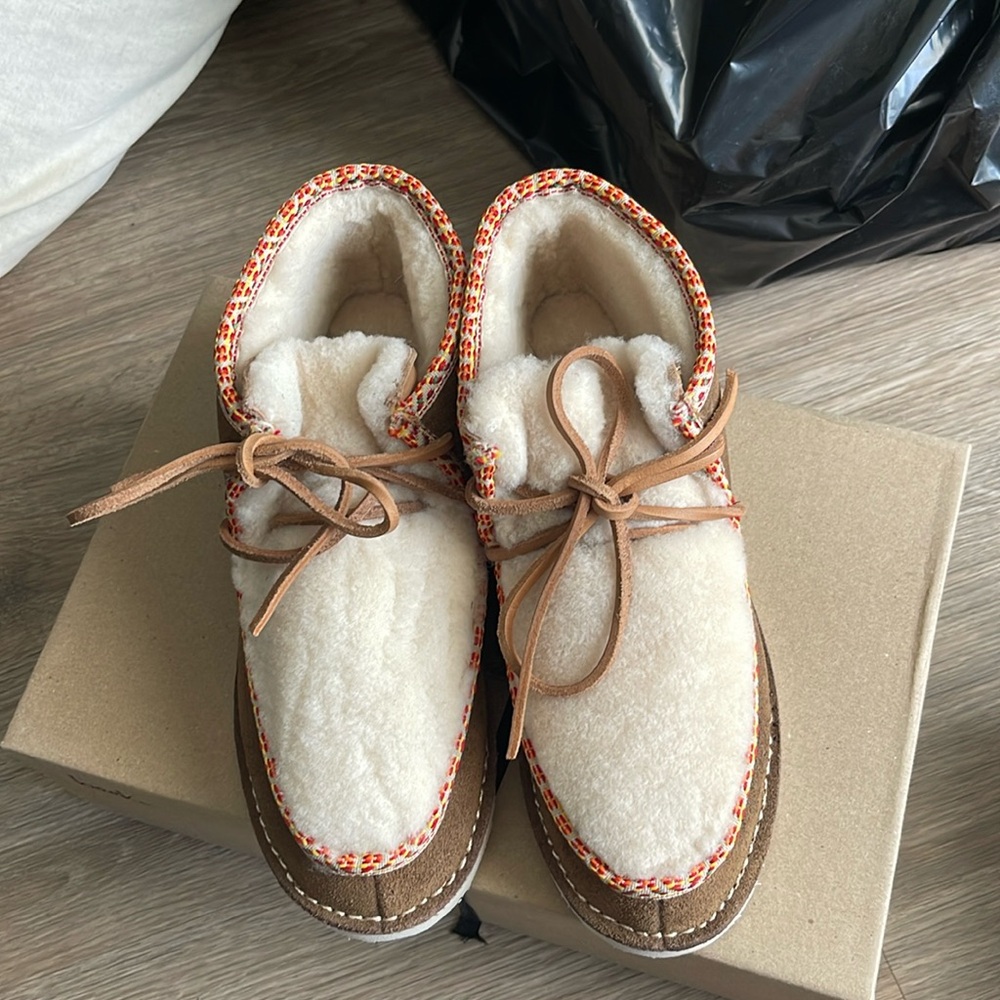 7 Beek Loafers